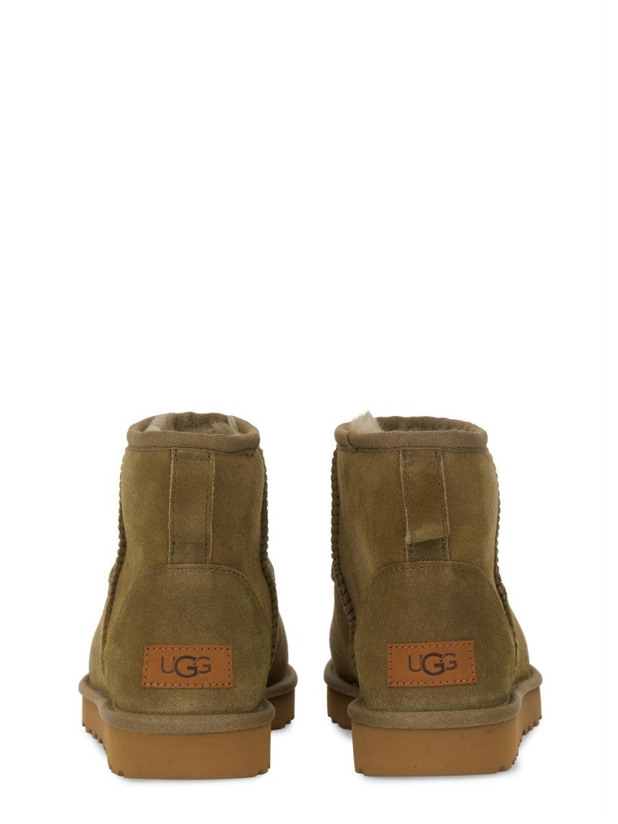 Ugg