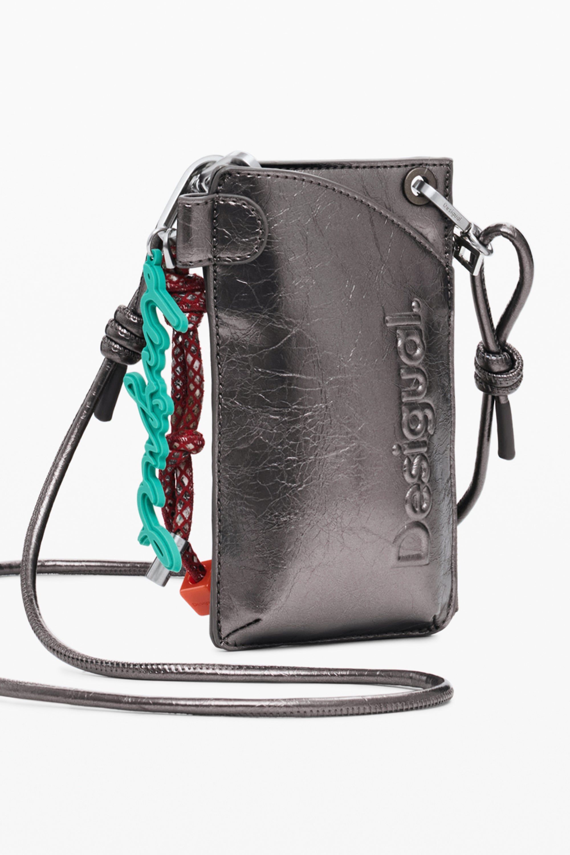 DESIGUAL