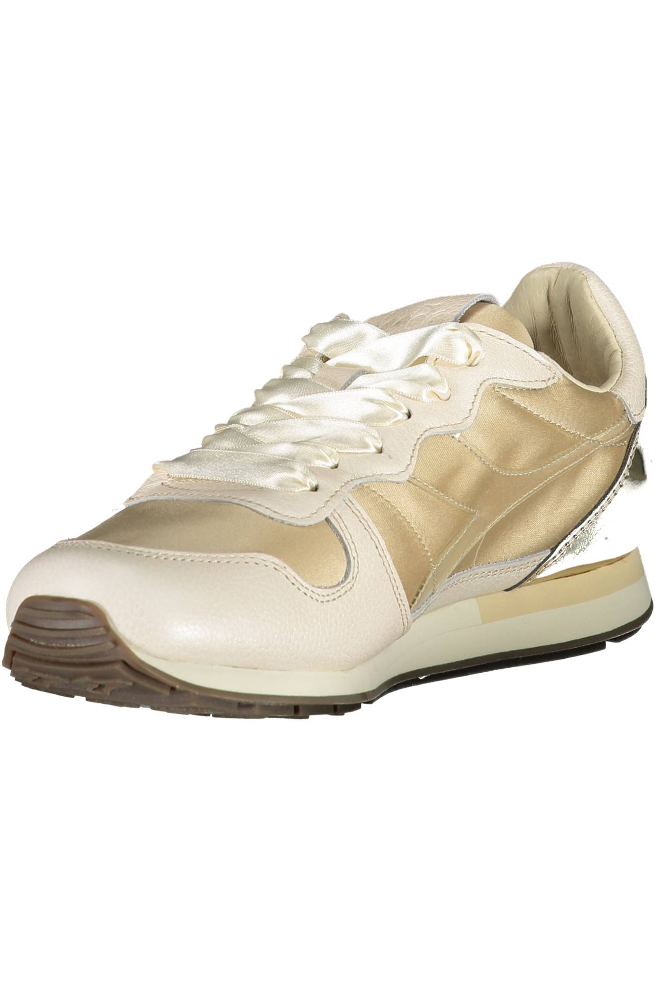 DIADORA