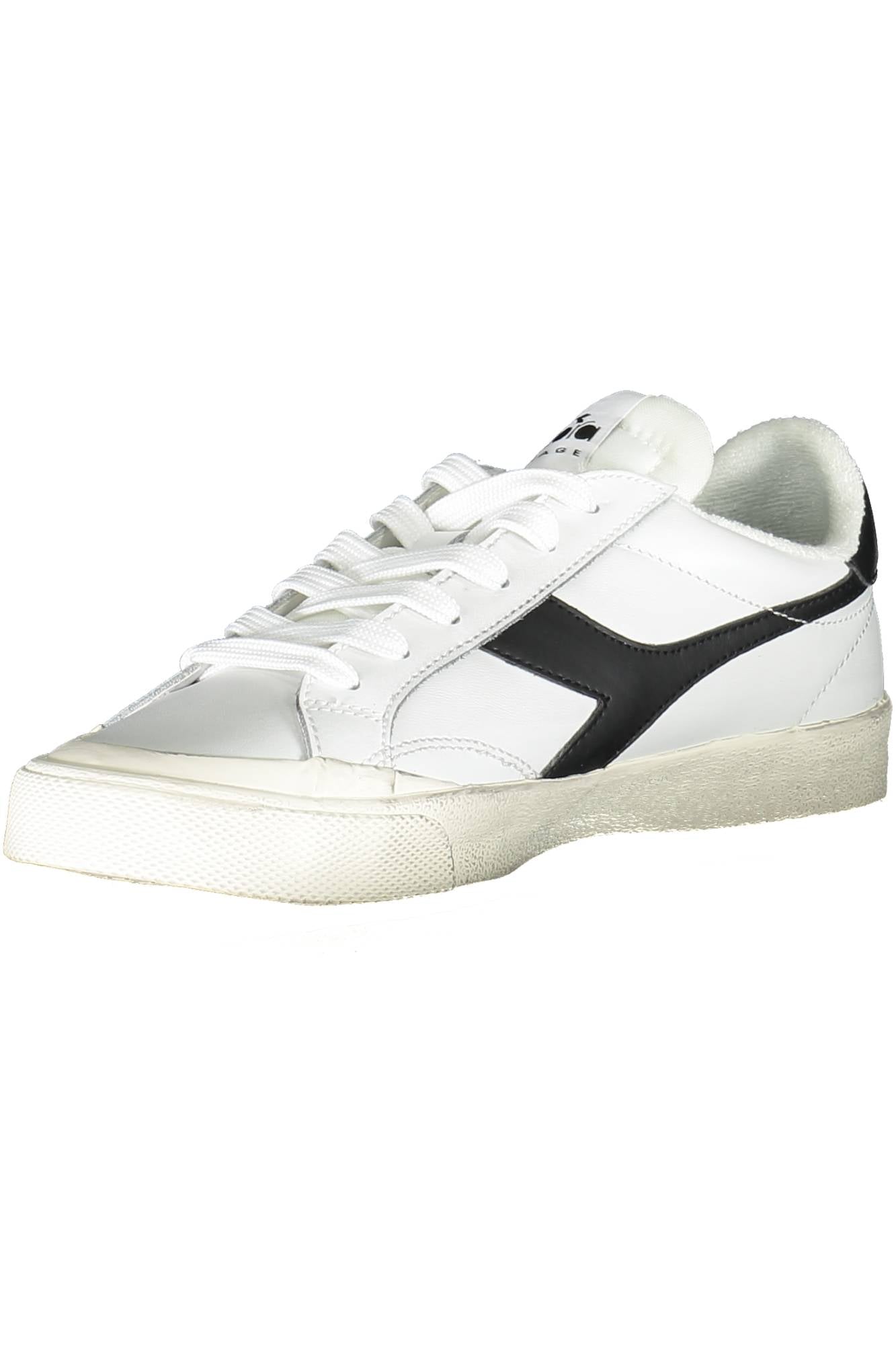 DIADORA