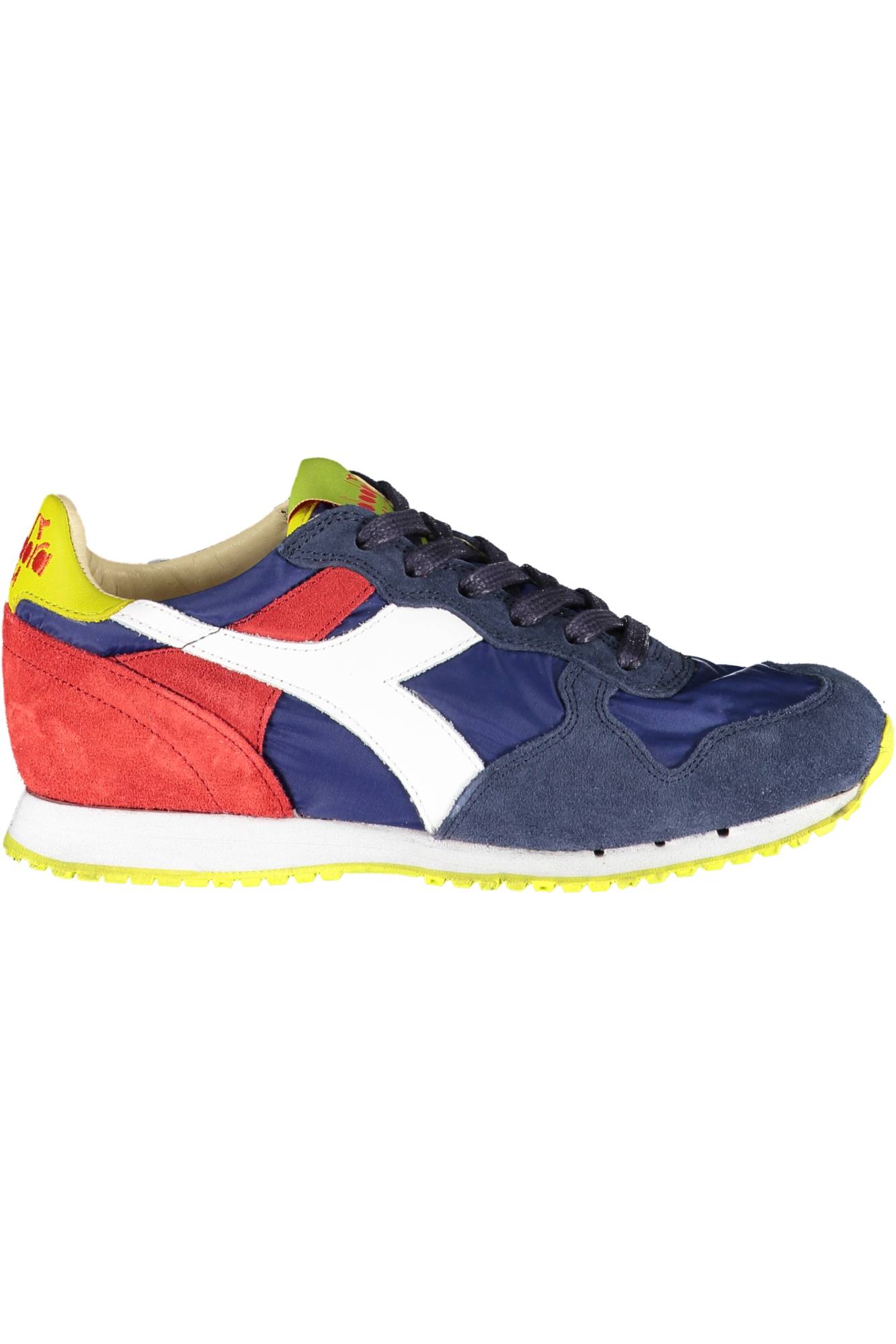DIADORA