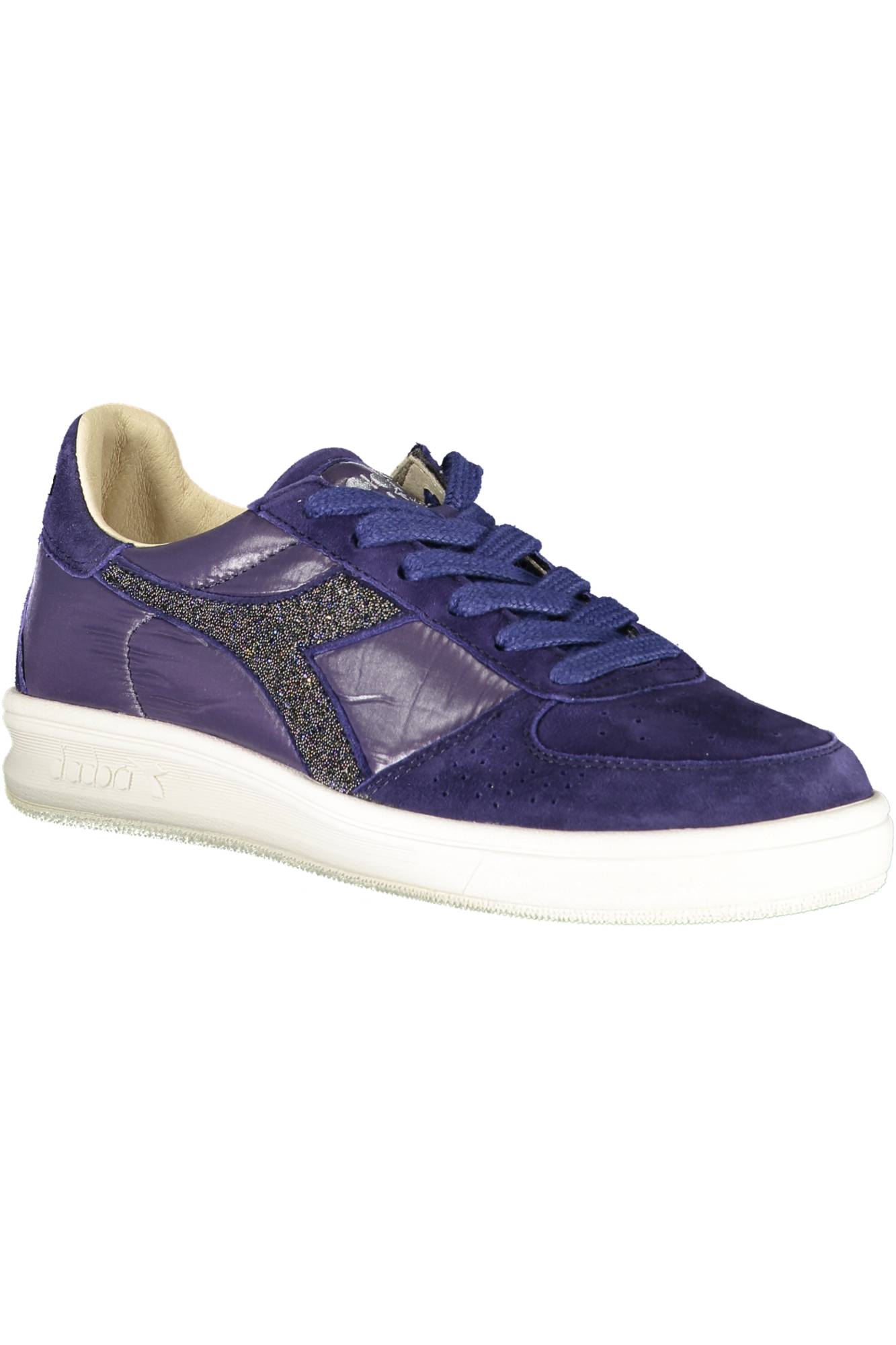 DIADORA