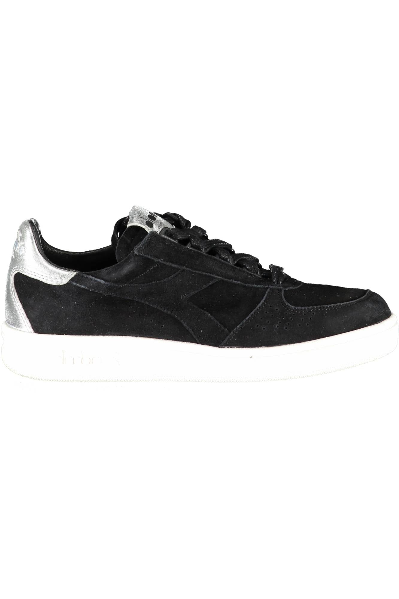 DIADORA